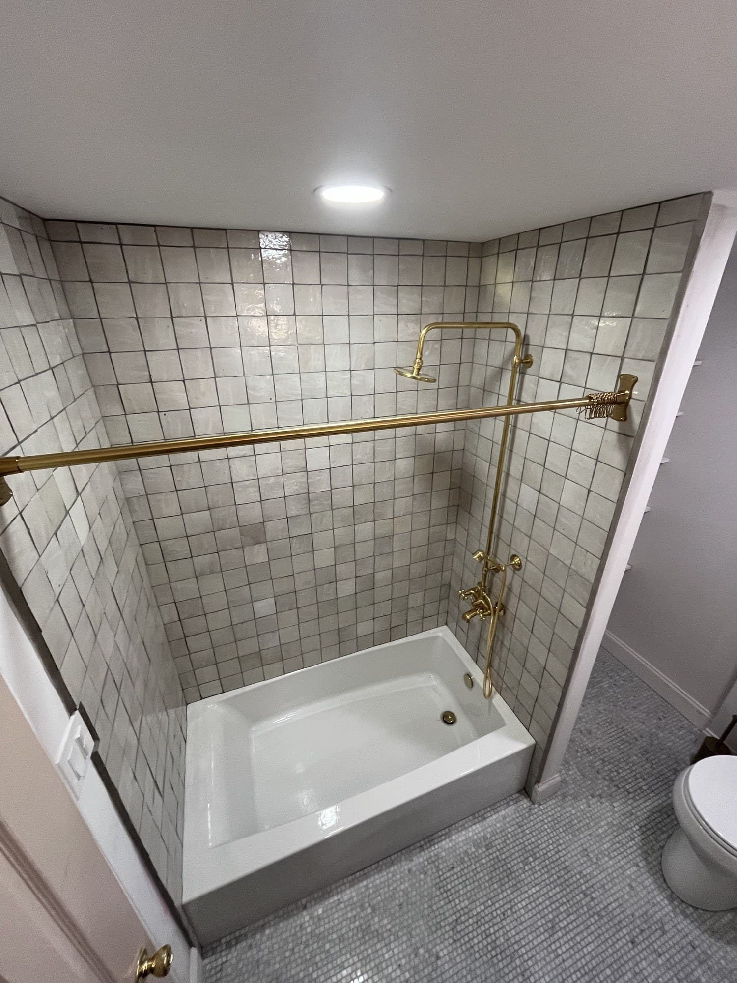 Tiled tub surround & shower