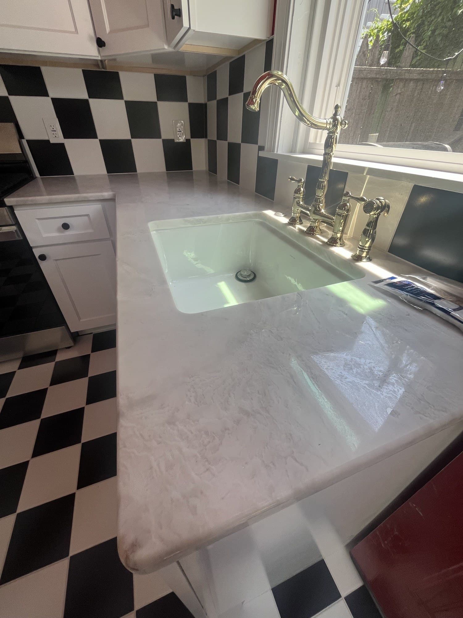 Custom stone countertop & fittings